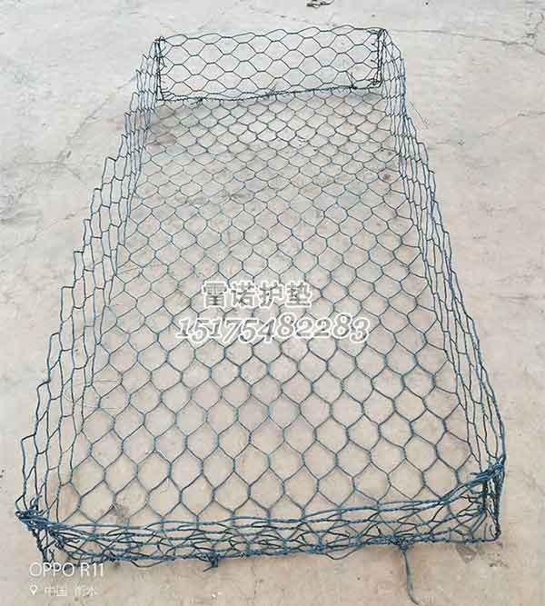 鍍鋅覆塑雷諾護(hù)墊